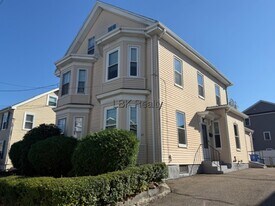 47 Myrtle St in Waltham, MA - Building Photo