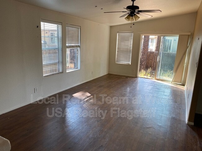 1385 S Burlington St in Flagstaff, AZ - Building Photo - Building Photo