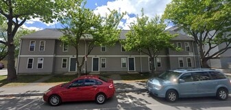 Bartlett Court in Lewiston, ME - Building Photo