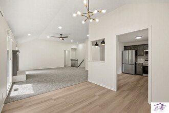 301 Castle Pine Dr in Papillion, NE - Building Photo - Building Photo