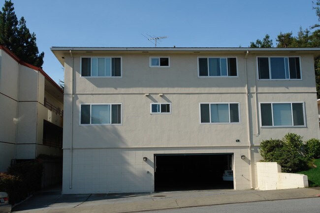 35 S Magnolia Ave in Millbrae, CA - Building Photo - Building Photo