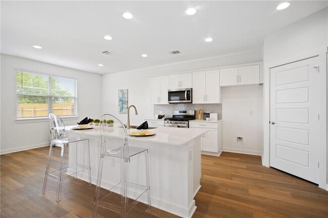 1029 Winnsboro Lp in Round Rock, TX - Building Photo - Building Photo