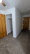 302 Crescent Ct, Unit 2 in Louisville, KY - Foto de edificio - Building Photo