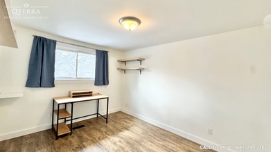 53 Karen Walk in Waterloo, ON - Building Photo - Building Photo