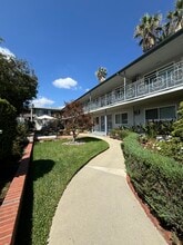 Green Leaf Apartments in Pasadena, CA - Foto de edificio - Building Photo