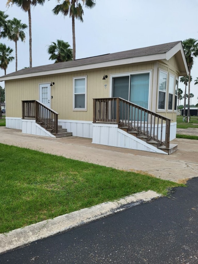 property at 602 N Victoria Rd