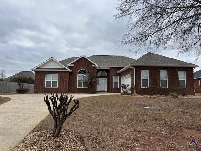 property at 106 Daventry Ln