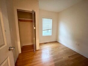 128 Hillside St, Unit 3 in Boston, MA - Building Photo - Building Photo