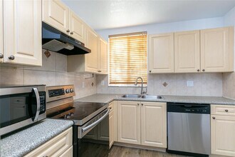 159 Hidden Ct Rd in Hollywood, FL - Building Photo - Building Photo