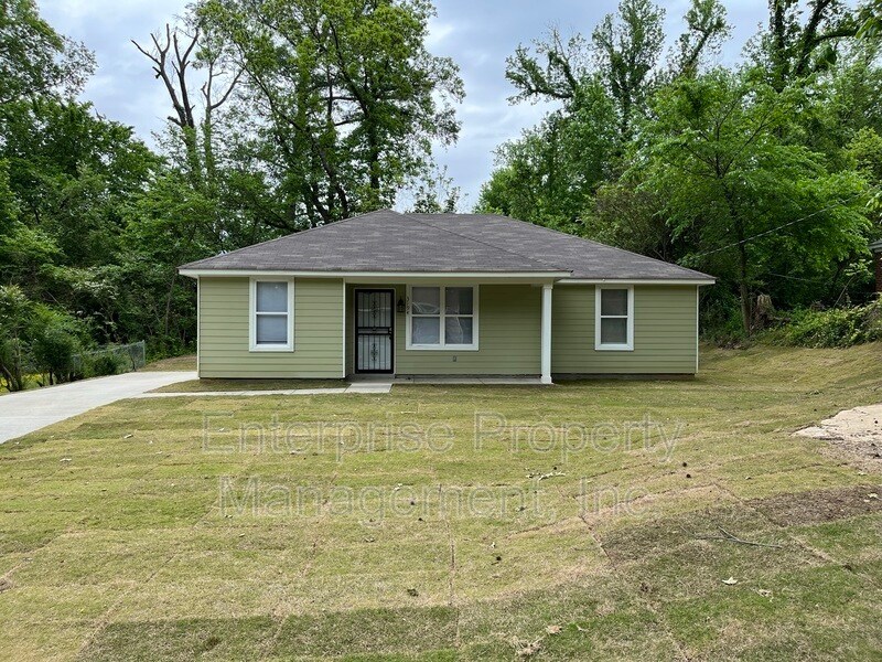 3194 University St in Memphis, TN - Building Photo