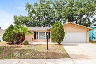 1685 Fortune Dr in Clearwater, FL - Building Photo