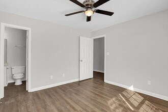 7399 Perrin Ln in Horn Lake, MS - Building Photo - Building Photo