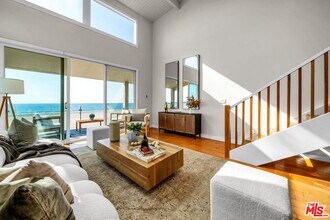 4 Lighthouse St in Marina Del Rey, CA - Building Photo - Building Photo