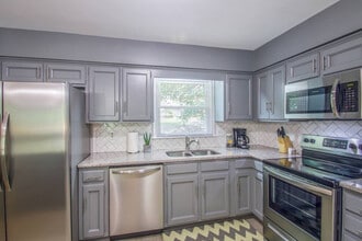 8800 Nightingale Ln in Charlotte, NC - Building Photo - Building Photo