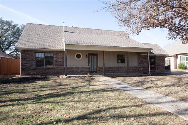 1929 N Lake Trail in Denton, TX - Building Photo - Building Photo