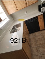 921 NW Summercrest Blvd in Burleson, TX - Building Photo