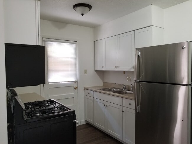 Knollridge Garden Apartments