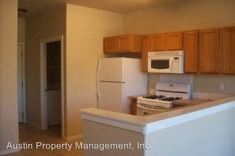 61325 Sally Ln in Bend, OR - Building Photo - Building Photo