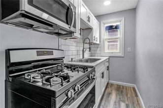 41 Mariner St in Buffalo, NY - Building Photo - Building Photo