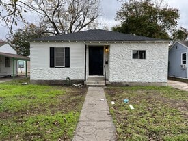 4329 Carlton St in Corpus Christi, TX - Building Photo