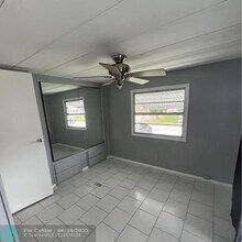 2356 SW 84th Ave in Davie, FL - Building Photo - Building Photo