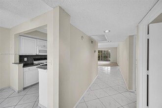 1604 Abaco Dr in Coconut Creek, FL - Building Photo - Building Photo