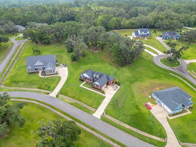 property at 3325 Mariana Oaks Dr