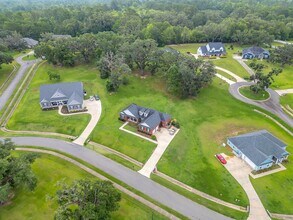 3325 Mariana Oaks Dr in Tallahassee, FL - Building Photo - Building Photo