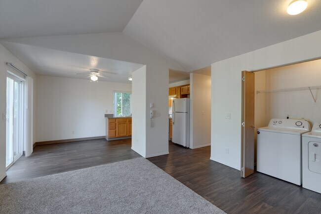 Zachary Park Apartments in Portland, OR - Foto de edificio - Interior Photo