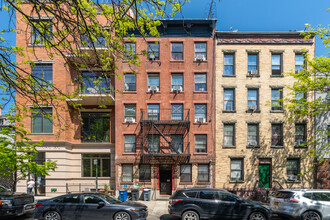 93 Clay St in Brooklyn, NY - Building Photo - Building Photo