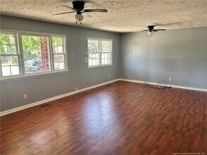 7430 Southgate Rd in Fayetteville, NC - Building Photo - Building Photo