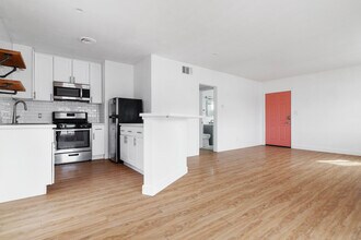 68080 Risueno Rd, Unit 80 B in Cathedral City, CA - Building Photo - Building Photo