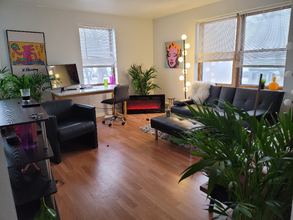 3411 S Howell Ave-Unit -3411 s howell in Milwaukee, WI - Foto de edificio - Building Photo