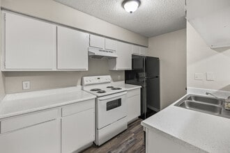 Hills at 5400 in Fort Worth, TX - Foto de edificio - Interior Photo