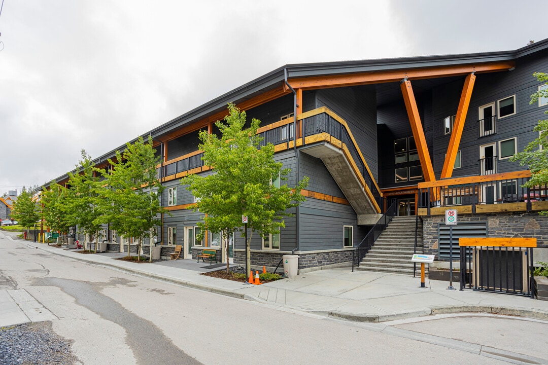 Ti'nu Affordable Rental Housing Ti'nu in Banff, AB - Building Photo