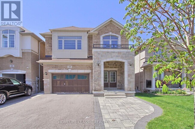 28 John Moore Rd in East Gwillimbury, ON - Building Photo - Building Photo