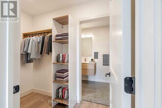 4390 Hillview Dr in Lincoln, ON - Building Photo - Building Photo