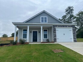 102 Bennett St in Grovetown, GA - Building Photo