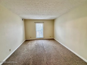 1515 La Fontenay Ct, Unit 1515 in Louisville, KY - Building Photo - Building Photo