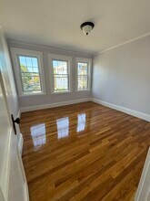27 Seven Pines Ave in Cambridge, MA - Building Photo - Building Photo