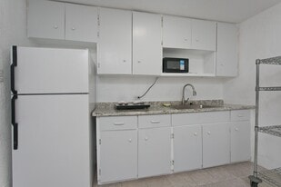 436 Hualani St in Kailua, HI - Building Photo