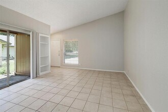 5808 Emerald Forest Dr in Austin, TX - Building Photo - Building Photo