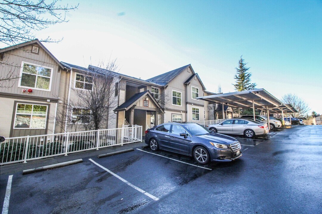 23420 SE Black Nugget Rd, Unit B302 in Issaquah, WA - Foto de edificio