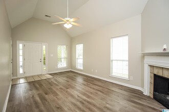 282 Forest Lakes Dr in Sterrett, AL - Building Photo - Building Photo