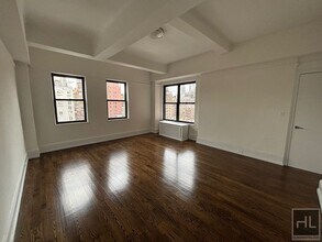 WEST 73 STREET in New York, NY - Building Photo - Building Photo