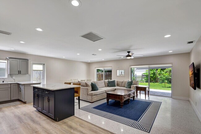 804 Fairhaven Dr in North Palm Beach, FL - Building Photo - Building Photo