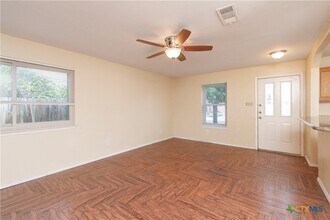5011 White Rock Dr in Killeen, TX - Building Photo - Building Photo