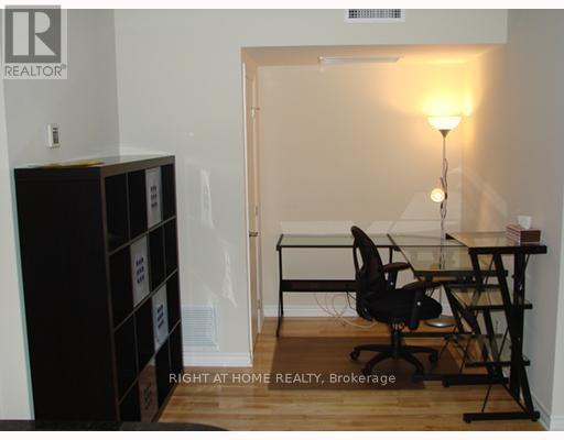 445-1445 Laurier Ave W in Ottawa, ON - Building Photo - Building Photo