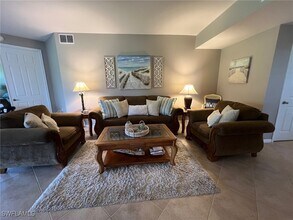 6864 Ascot Dr in Naples, FL - Building Photo - Building Photo