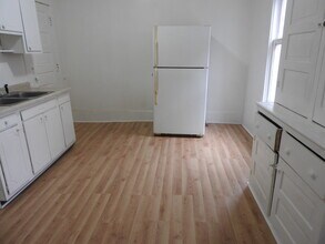 310 Gold Ave NW, Unit 4 in Grand Rapids, MI - Building Photo - Building Photo